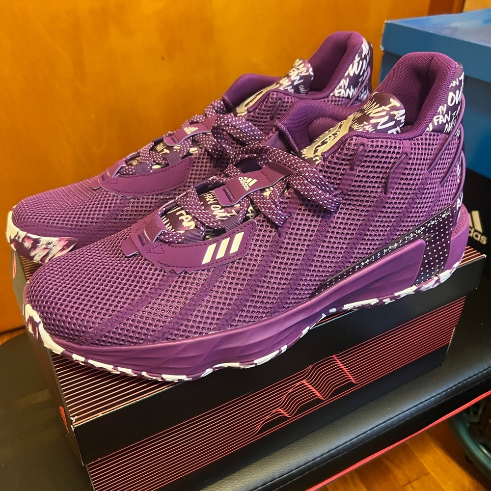 Brand New NW Adidas  Dame 7 Size 13 basketball sneakers with box